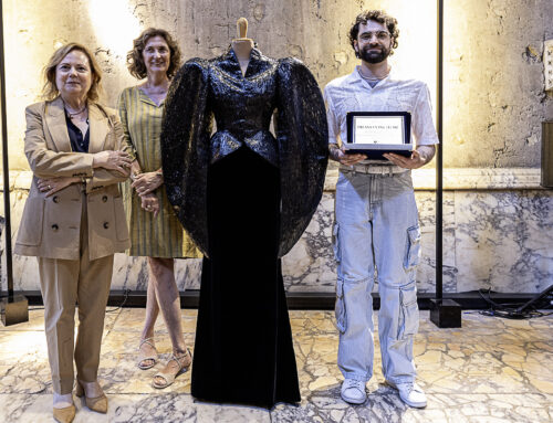 Francesco Trapani vince il concorso di moda legato alla mostra Rara Avis. Moda in Volo alle Uccelliere Farnesiane
